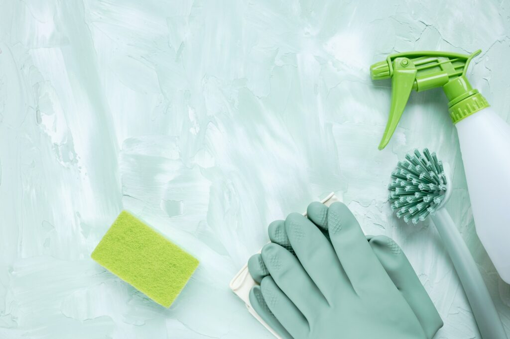 Dishwashing brush, gloves, sponge and spray bottle